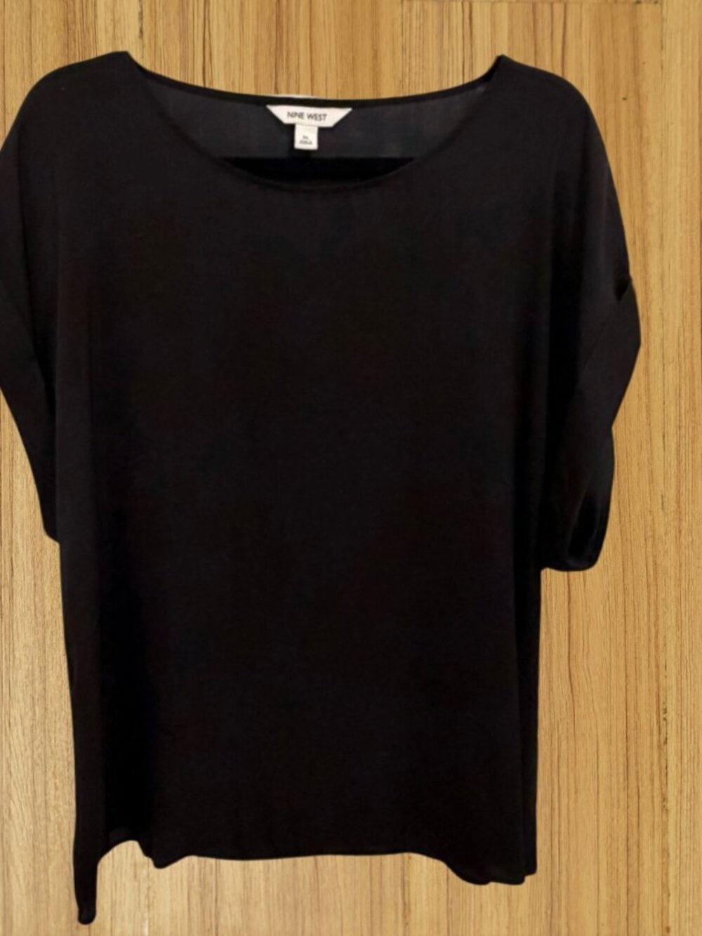 Nine West Black Dolman Sleeve Tee Women's XL Lightweight Short Sleeve Top - Picture 3 of 4